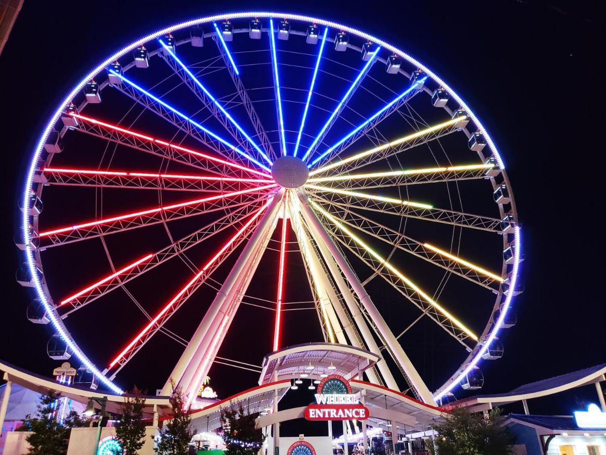 Whispering Winds, Hot Tub, Game Room, Wifi, 1089 Free Tickets Each Paid Day, Dollywood And More Gatlinburg Kültér fotó