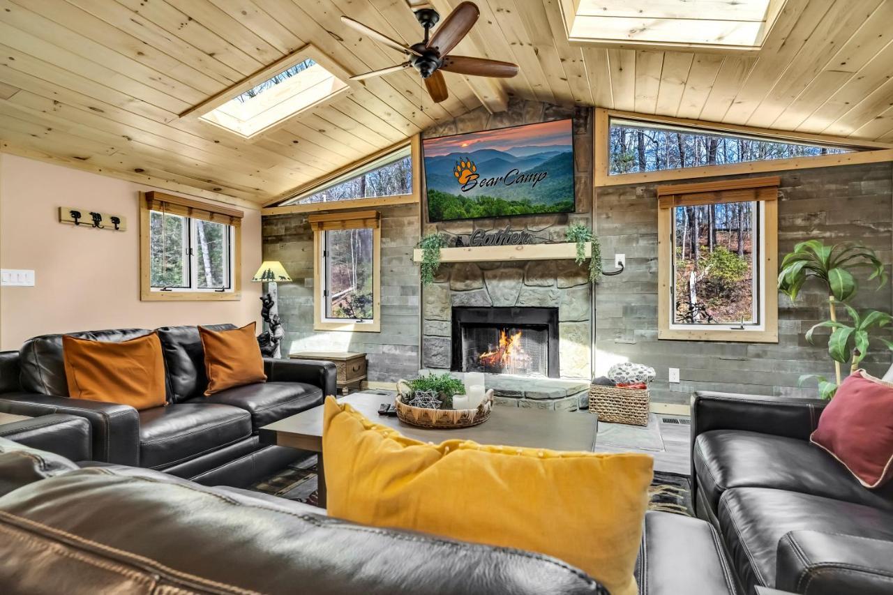 Whispering Winds, Hot Tub, Game Room, Wifi, 1089 Free Tickets Each Paid Day, Dollywood And More Gatlinburg Kültér fotó