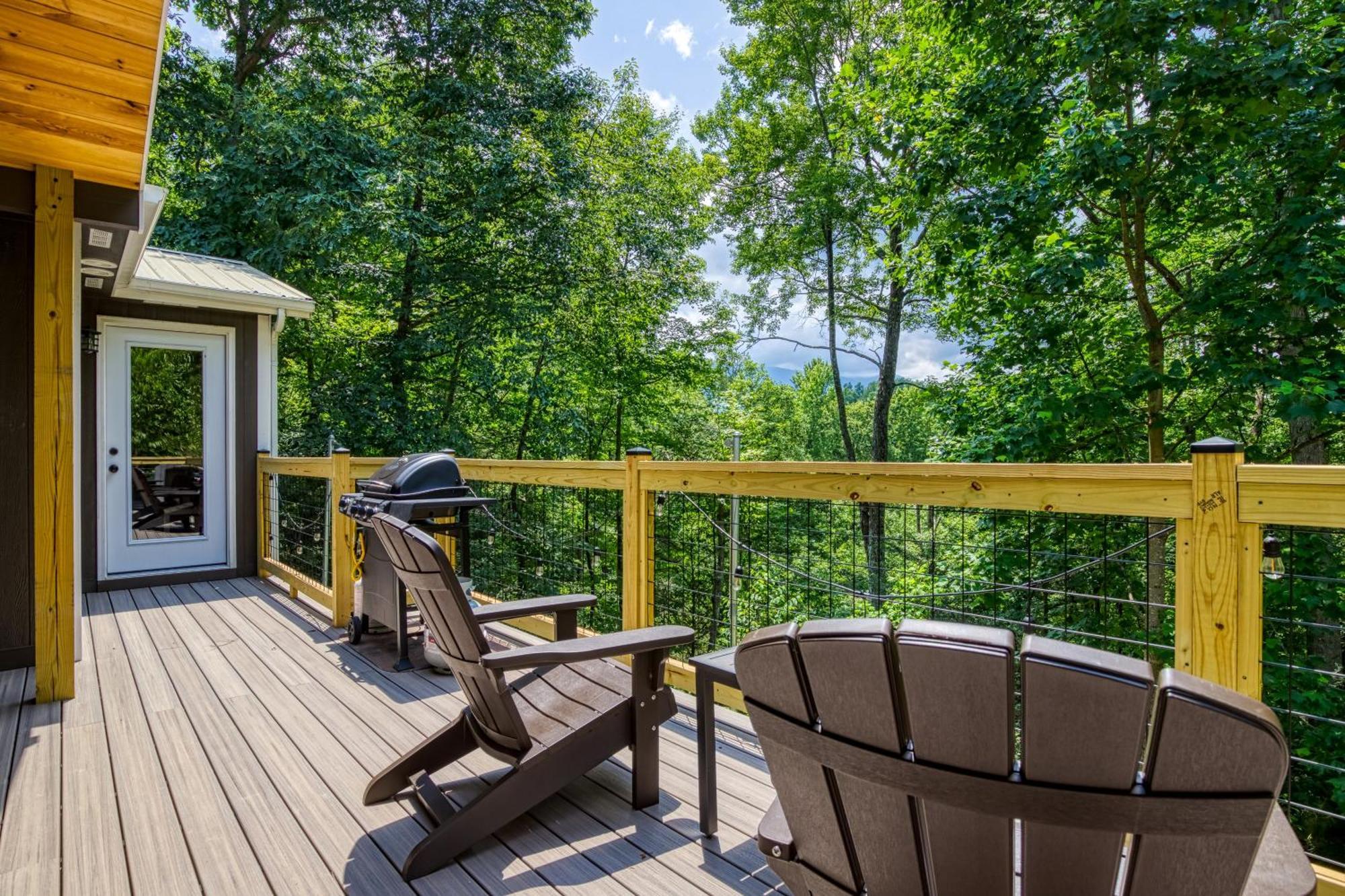Whispering Winds, Hot Tub, Game Room, Wifi, 1089 Free Tickets Each Paid Day, Dollywood And More Gatlinburg Kültér fotó