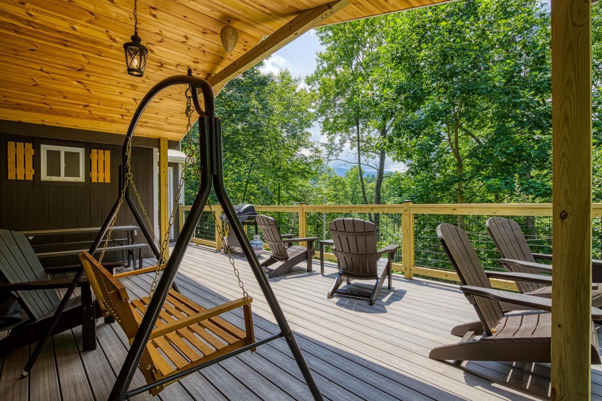 Whispering Winds, Hot Tub, Game Room, Wifi, 1089 Free Tickets Each Paid Day, Dollywood And More Gatlinburg Kültér fotó